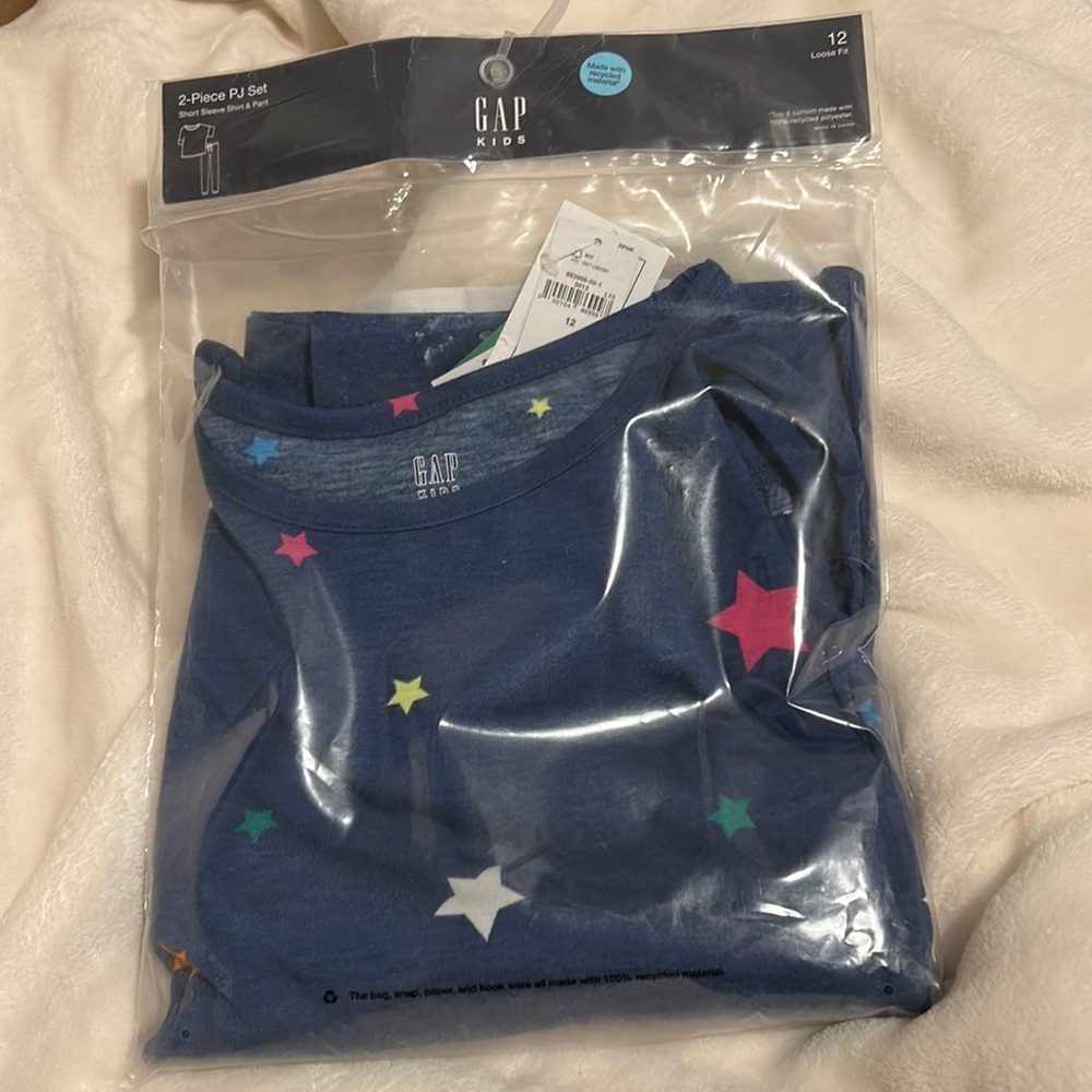 Gap Kids 2 Piece PJ set Star Print size 12 NEW! Pajamas